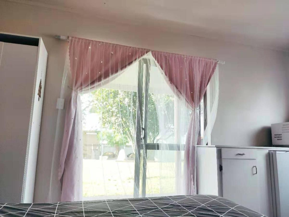 Nest With Bathroom On Brunskill Cambridge Exterior photo